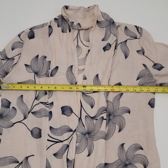 Italian Linen Cardigan Shirt With Print - Picture 8 of 10